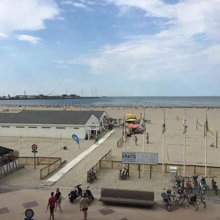 Royal Beach クノック・ヘイスト